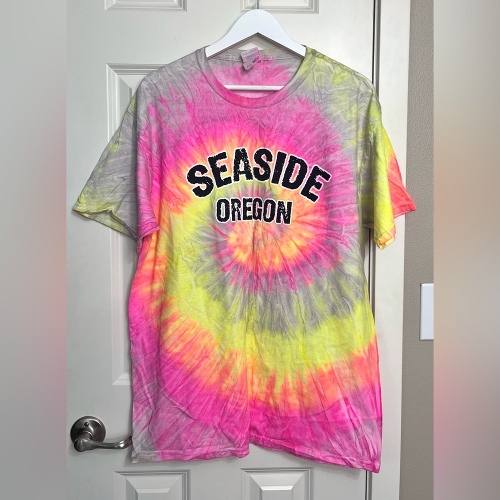 Seaside Oregon Tie-Dye Short Sleeve Tee - Pink/Yellow/Gray